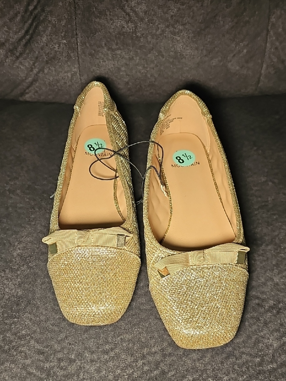 White Mountain Bonnie Gold Glitter Ballet Flats with Bow Trim Size 8.5 D24